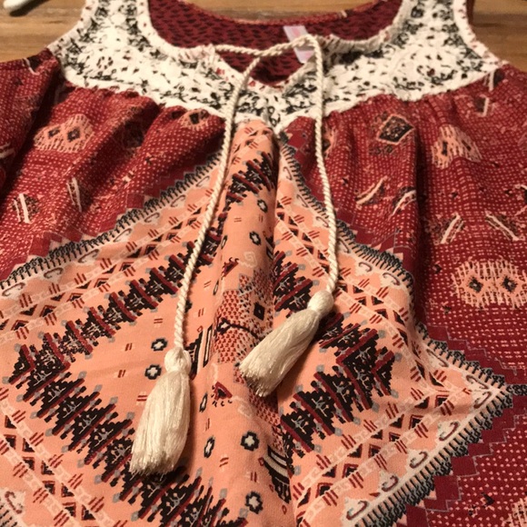 patterned tank - Picture 2 of 2